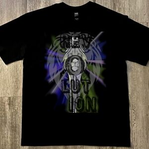 "Revolution" with lions graphic tee, black, cotton, unisex large. BGVC Denver